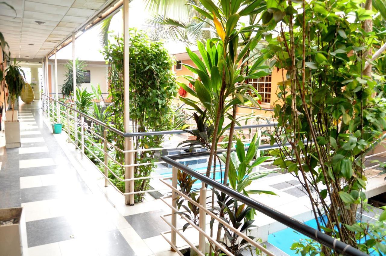 Primal Hotel Isaac John Gra Ikeja Kültér fotó